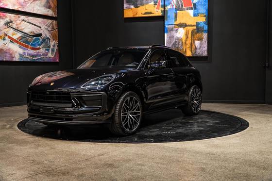 PORSCHE MACAN 2025