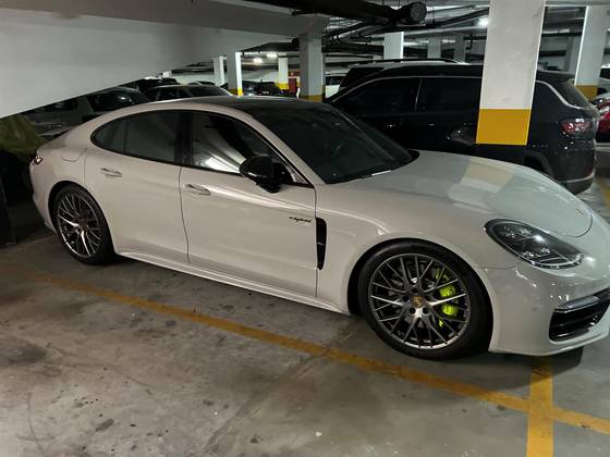 PORSCHE PANAMERA 2018