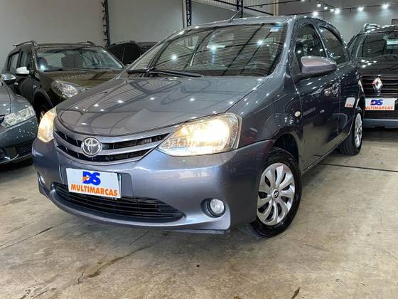 TOYOTA ETIOS 2014