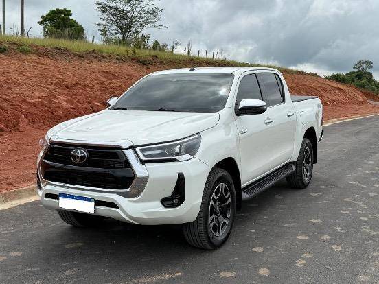 TOYOTA HILUX 2021