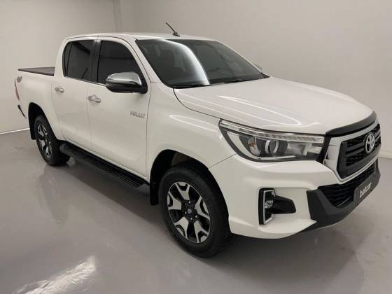 TOYOTA HILUX 2019