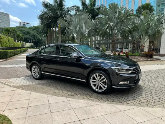 VOLKSWAGEN PASSAT 2018