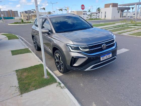 VOLKSWAGEN TAOS 2023