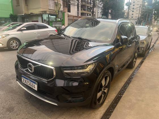 VOLVO XC40 2020