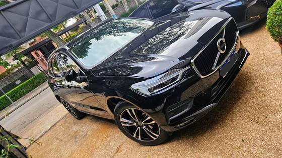 VOLVO XC60 2019