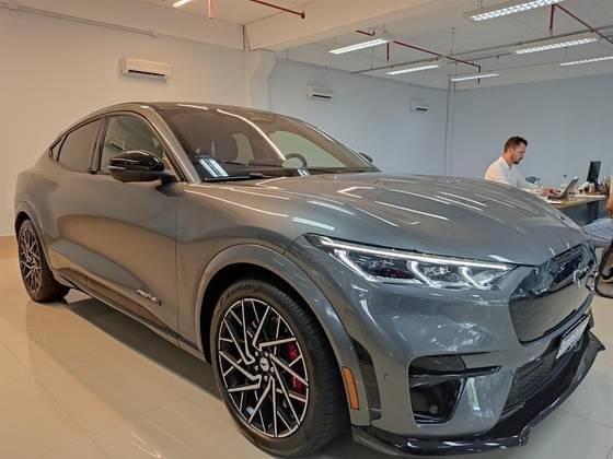 FORD MUSTANG MACH-e 2023