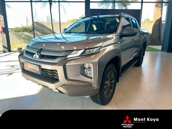 MITSUBISHI L200 TRITON 2025