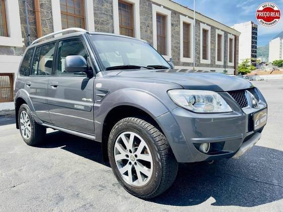 MITSUBISHI PAJERO TR4 2013