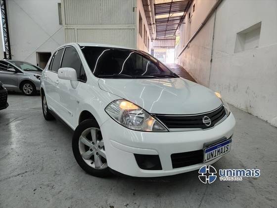 NISSAN TIIDA 2013