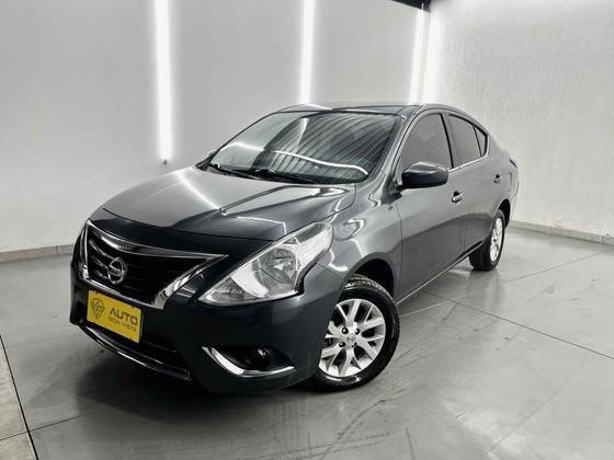 NISSAN VERSA 2016