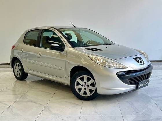 PEUGEOT 207 2010