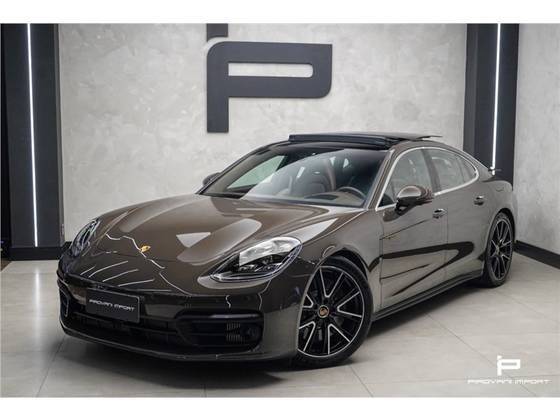 PORSCHE PANAMERA 2022