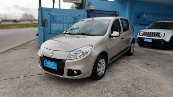 RENAULT SANDERO 2013
