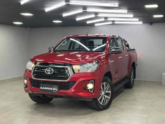 TOYOTA HILUX 2019