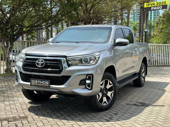 TOYOTA HILUX 2020