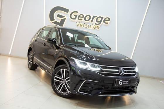 VOLKSWAGEN TIGUAN 2024