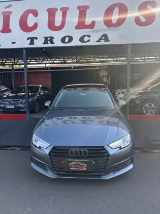 AUDI A4 2017