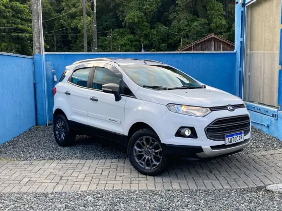 FORD ECOSPORT 2015