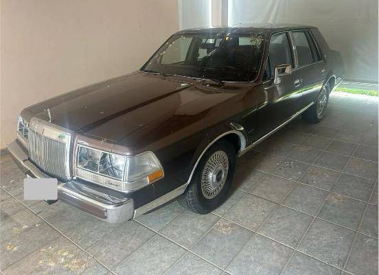 LINCOLN TOWN CAR 1987
