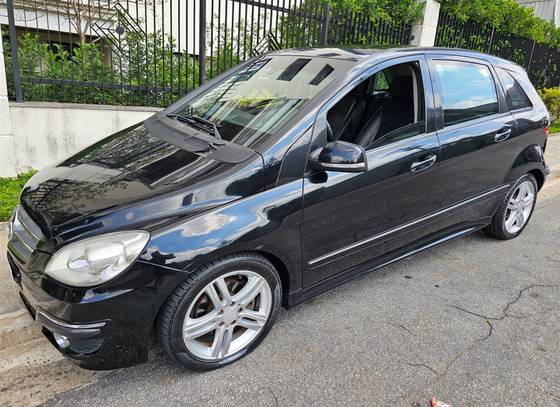 MERCEDES-BENZ B 200 2009
