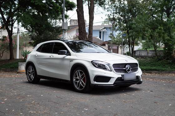 MERCEDES-BENZ GLA 45 AMG 2017
