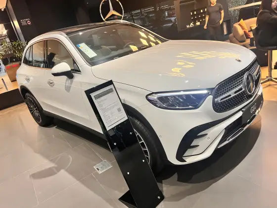 MERCEDES-BENZ GLC 300 2025