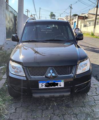 MITSUBISHI PAJERO TR4 2013