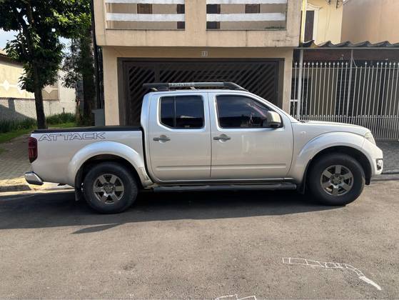 NISSAN FRONTIER 2014