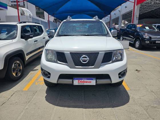 NISSAN FRONTIER 2015