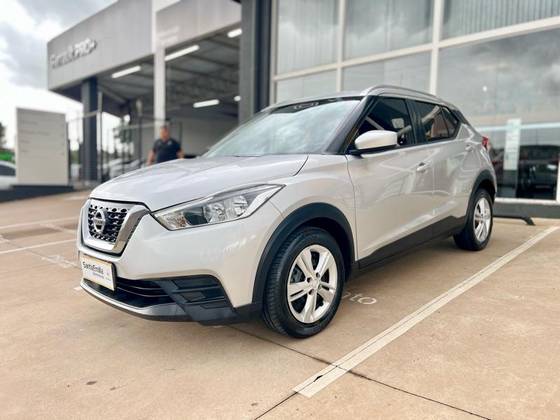 NISSAN KICKS 2019