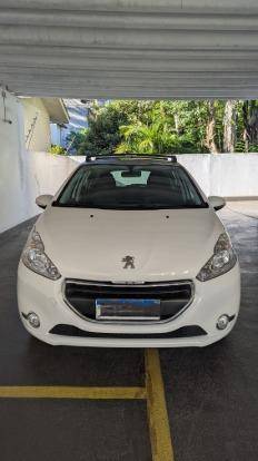 PEUGEOT 208 2016