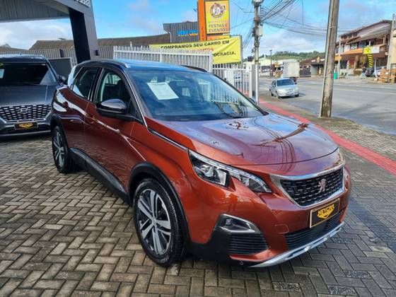 PEUGEOT 3008 2018