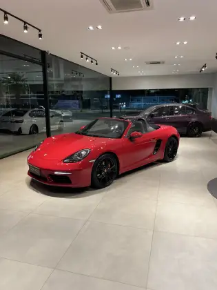 PORSCHE 718 2019