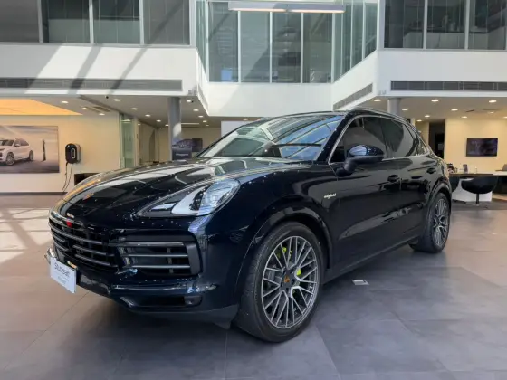 PORSCHE CAYENNE 2021