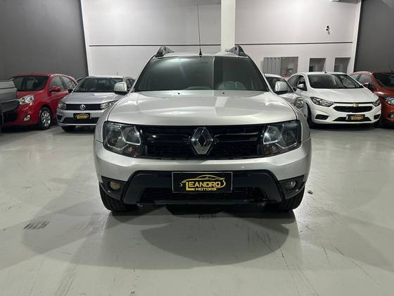RENAULT DUSTER 2016