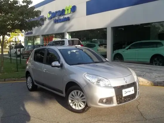 RENAULT SANDERO 2013