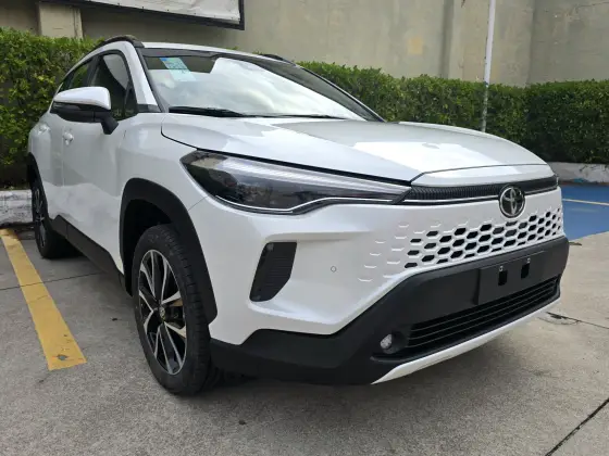 TOYOTA COROLLA CROSS 2026