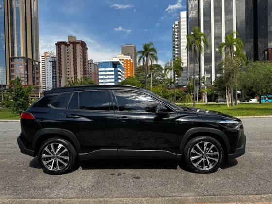 TOYOTA COROLLA CROSS 2023