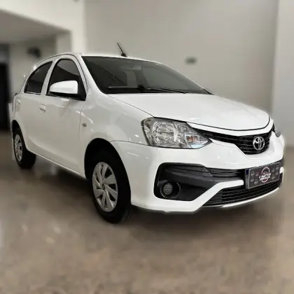 TOYOTA ETIOS 2018