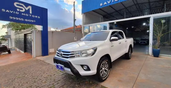 TOYOTA HILUX 2018