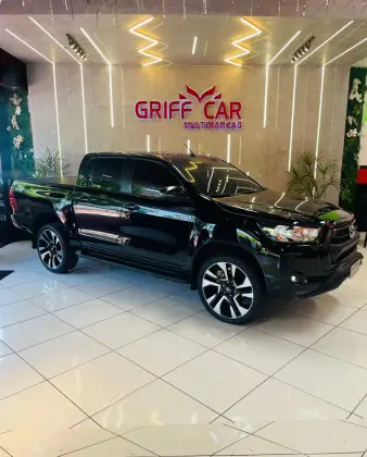 TOYOTA HILUX 2021