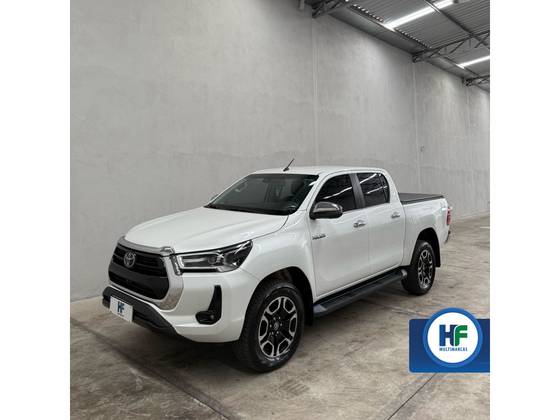 TOYOTA HILUX 2024