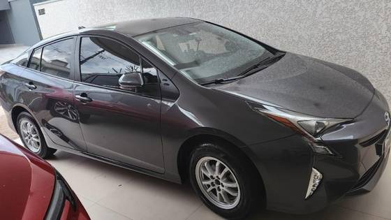 TOYOTA PRIUS 2016