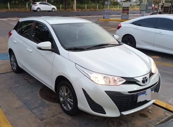 TOYOTA YARIS 2022