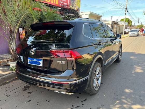 VOLKSWAGEN TIGUAN 2021