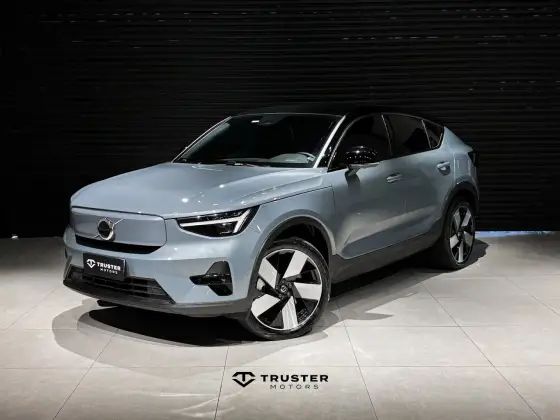 VOLVO C40 2022