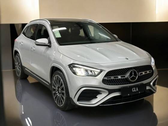 MERCEDES-BENZ GLA 200 2025