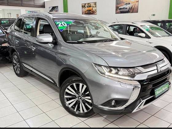 MITSUBISHI OUTLANDER 2020