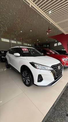 NISSAN KICKS 2022