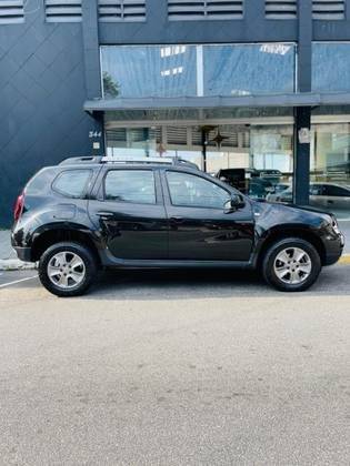 RENAULT DUSTER 2019